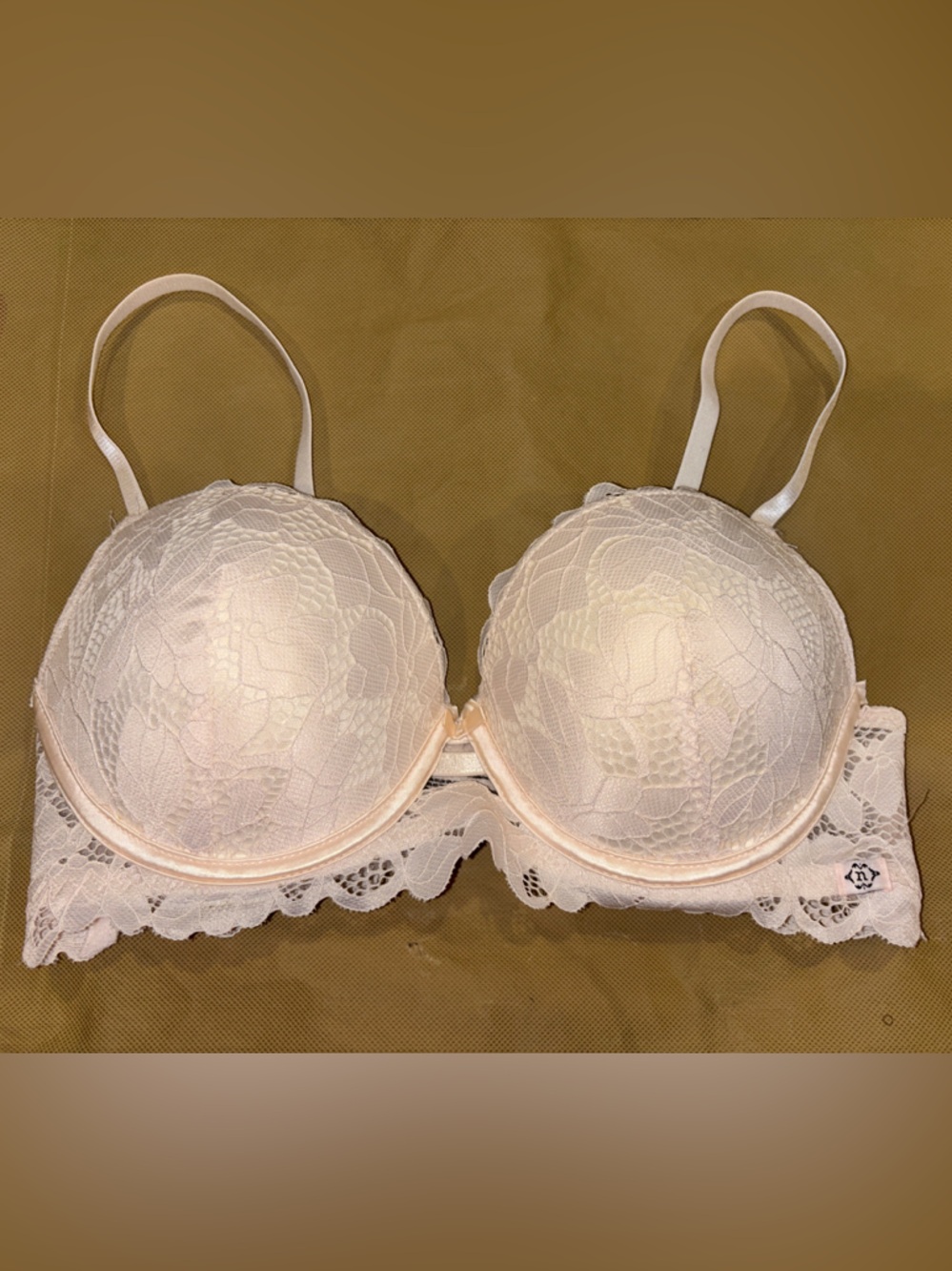 Nanette Lepore Light Pink Lace Push-Up Bra